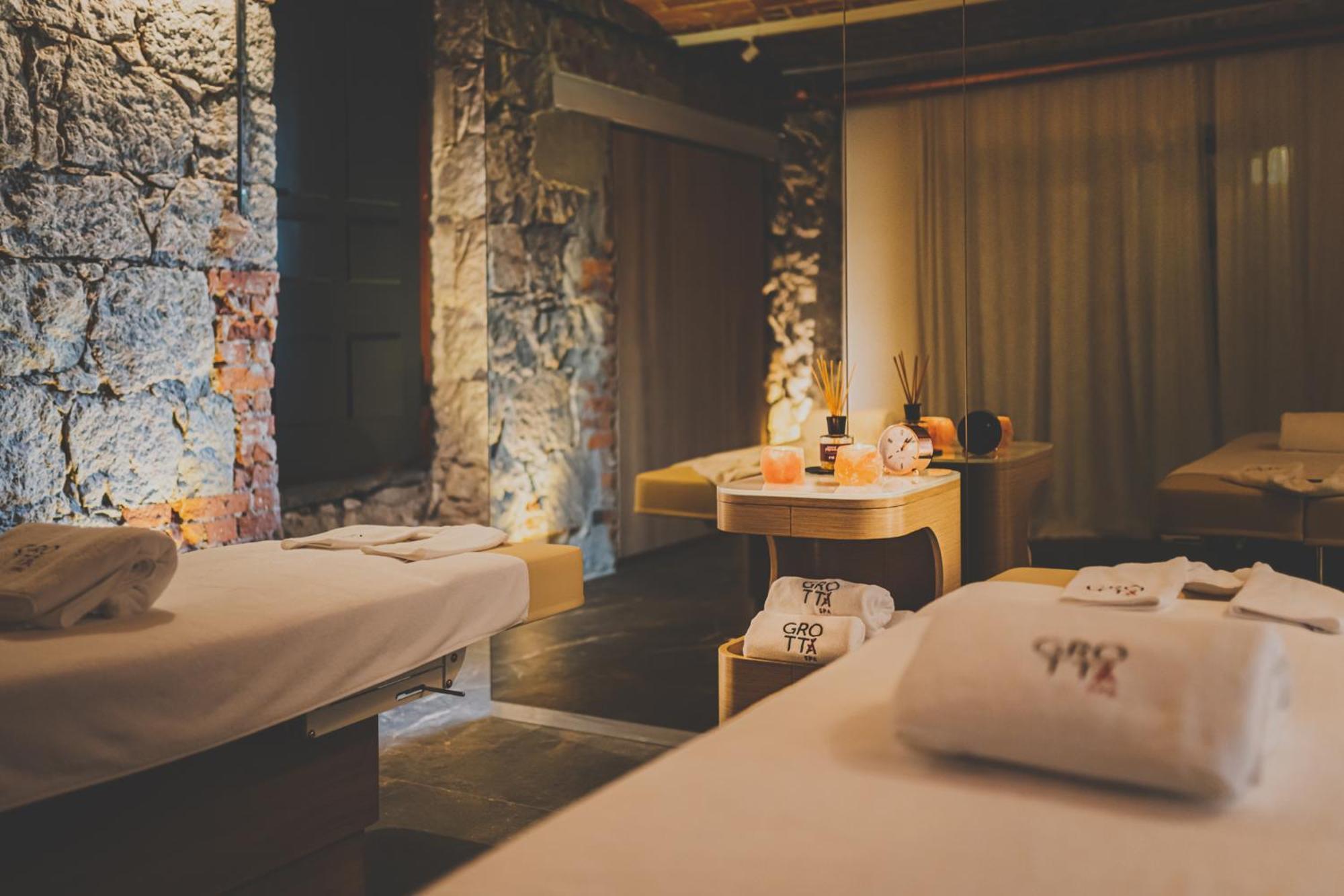 Tremonti Hotel カルパッチ エクステリア 写真